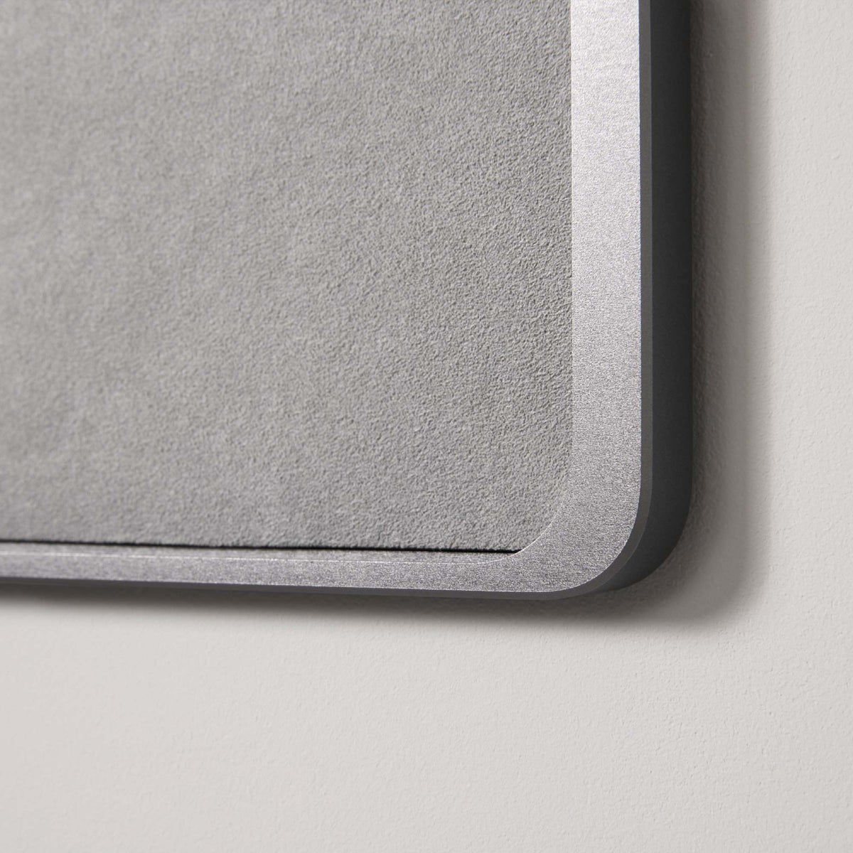 Dame Wall Home 2.0 for iPad Pro 13" (2024), Titanium