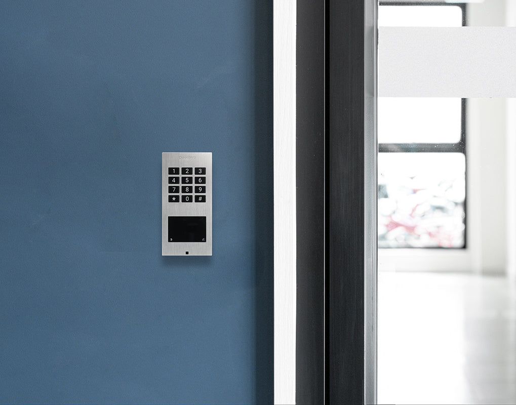 DoorBird A1121 IP Access Control Device, Keypad and RFID, Surface-mount